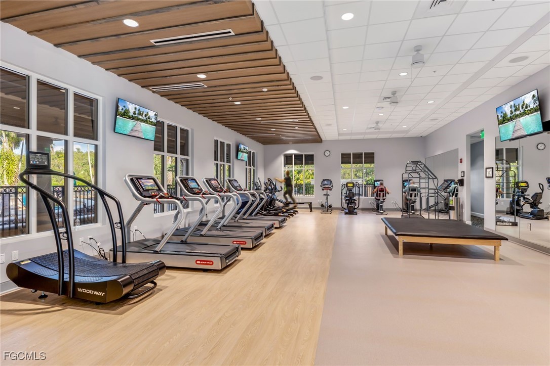 10964 Surrey Place Fort Myers, FL 33913 - Photo 33 of 35