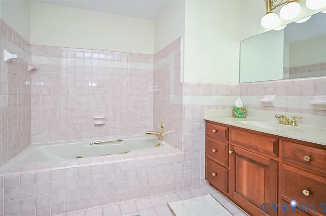 a bathroom with a tub