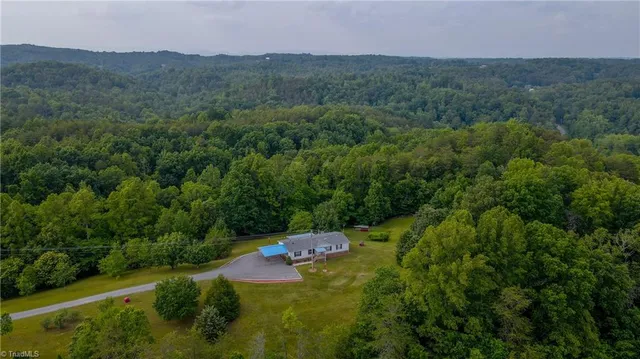 $314,900 | 1747 Lynchburg Road, Westfield, NC 27053