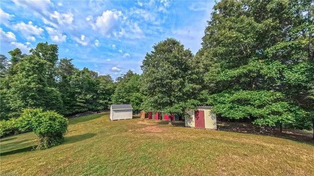 $314,900 | 1747 Lynchburg Road, Westfield, NC 27053