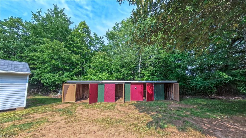 1747 Lynchburg Road Westfield, NC 27053 - Photo 16 of 50