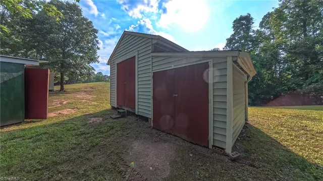 $314,900 | 1747 Lynchburg Road, Westfield, NC 27053