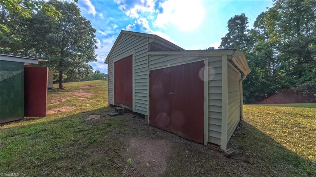 1747 Lynchburg Road Westfield, NC 27053 - Photo 17 of 50