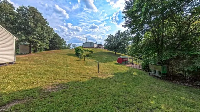 $314,900 | 1747 Lynchburg Road, Westfield, NC 27053
