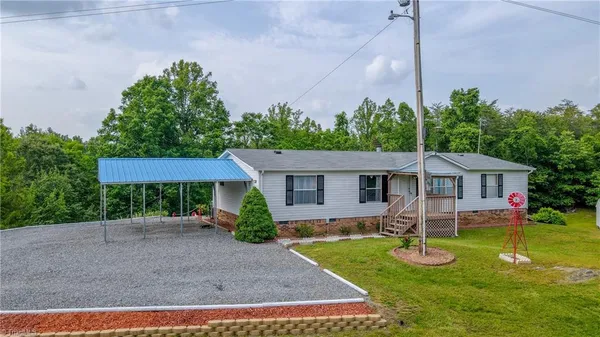 $309,900 | 1747 Lynchburg Road, Westfield, NC 27053