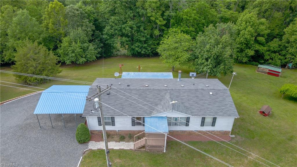 1747 Lynchburg Road Westfield, NC 27053 - Photo 6 of 50