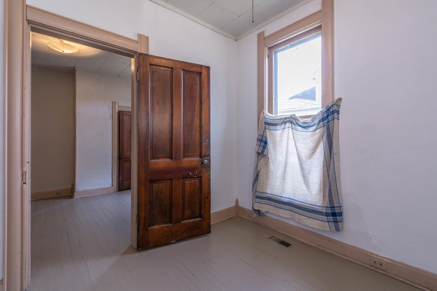 613 South Walnut Street Bloomington, IN 47401 - Photo 17 of 28