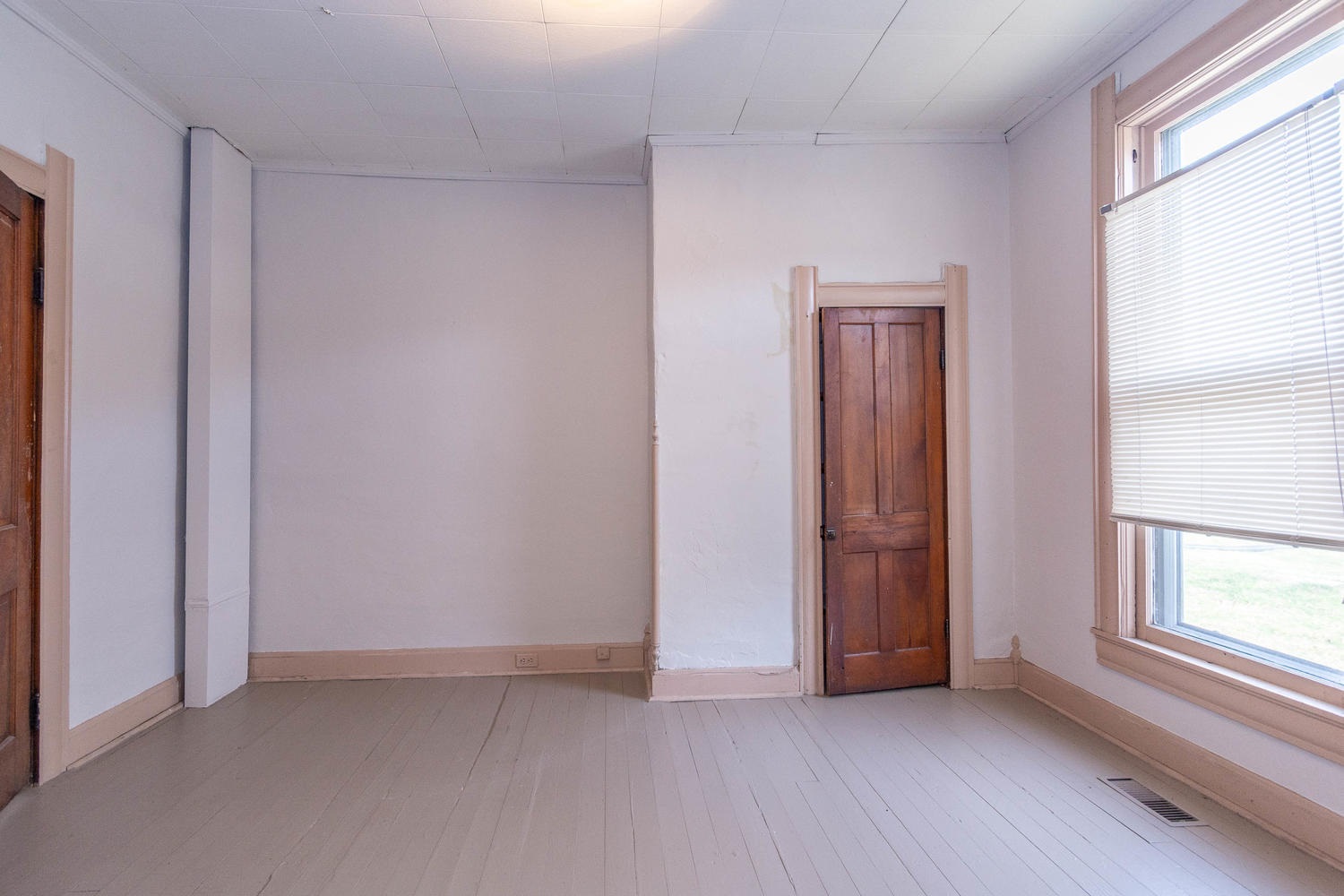 613 South Walnut Street Bloomington, IN 47401 - Photo 18 of 28
