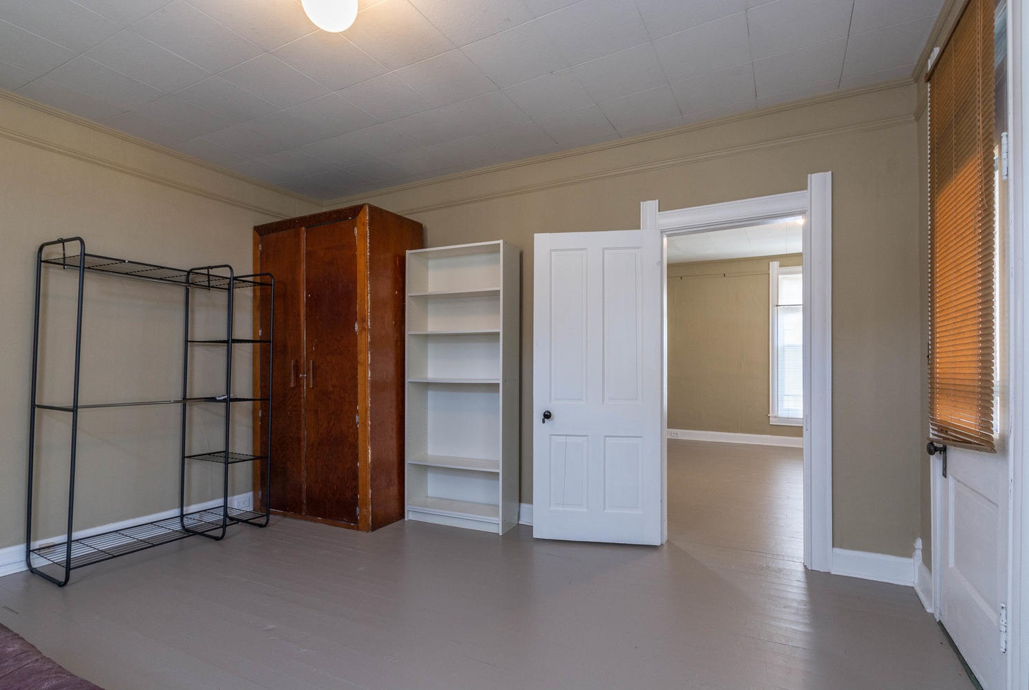 613 South Walnut Street Bloomington, IN 47401 - Photo 9 of 28