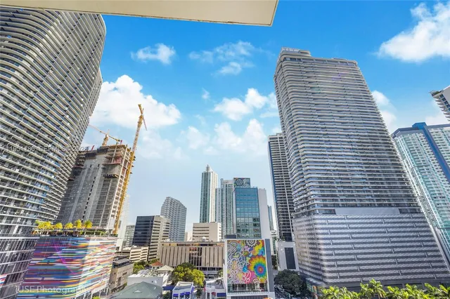 $3,550 | 999 Southwest 1st Avenue, Unit 1208, Miami, FL 33130