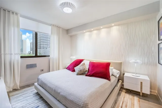 $3,550 | 999 Southwest 1st Avenue, Unit 1208, Miami, FL 33130