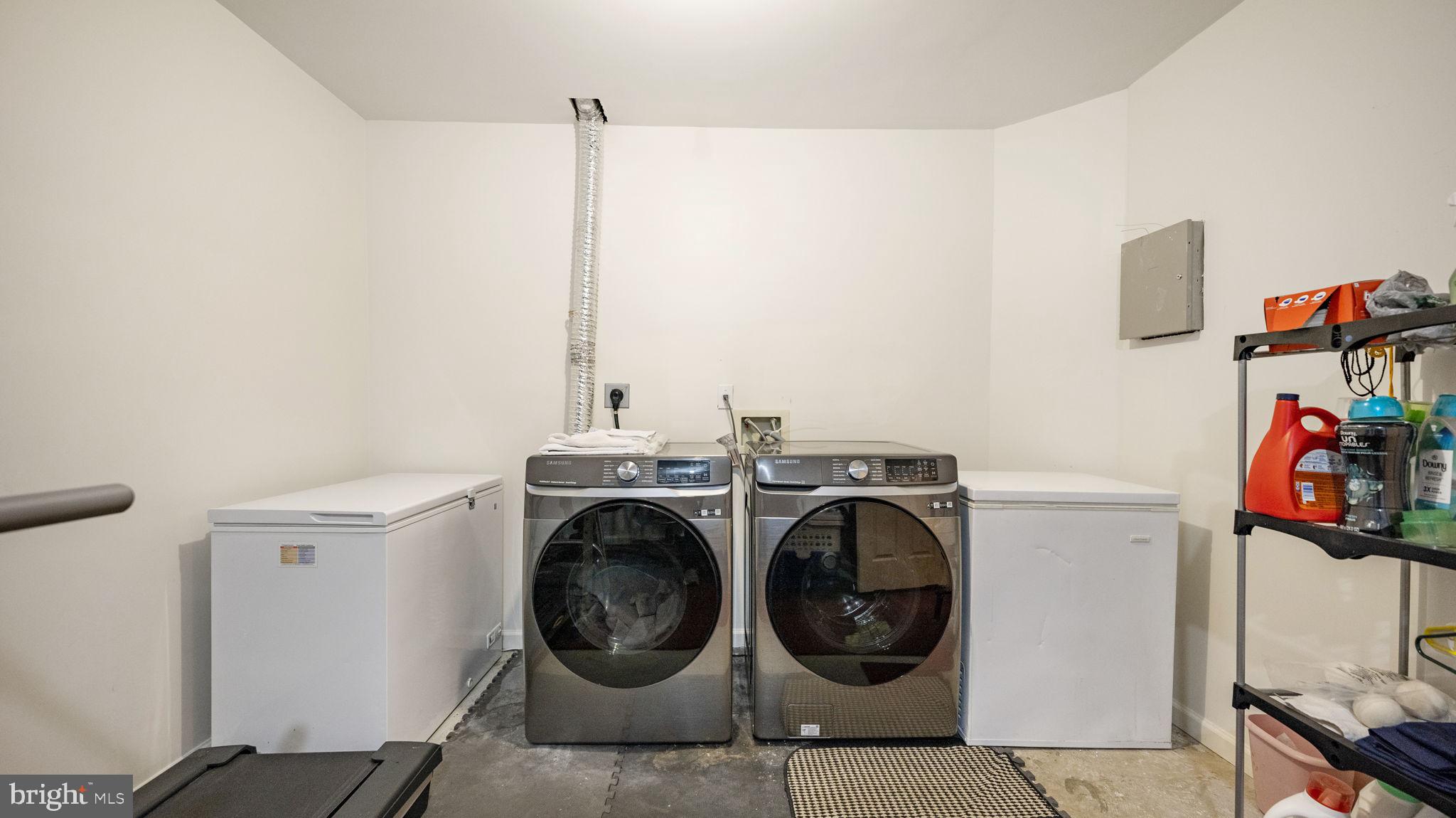 12904 Summit Ridge Terrace Germantown, MD 20874 - Photo 26 of 31 Laundry room