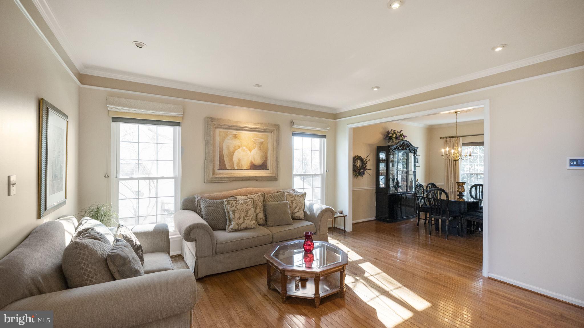 Entertaining is easy with the living/dining layout