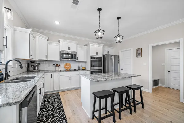 $455,000 | 942 Alton Drive, Clarksville, TN 37043