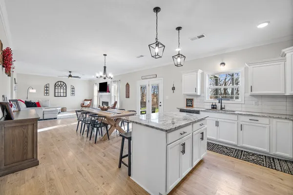 $455,000 | 942 Alton Drive, Clarksville, TN 37043