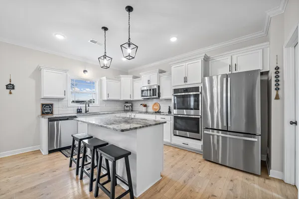 $455,000 | 942 Alton Drive, Clarksville, TN 37043