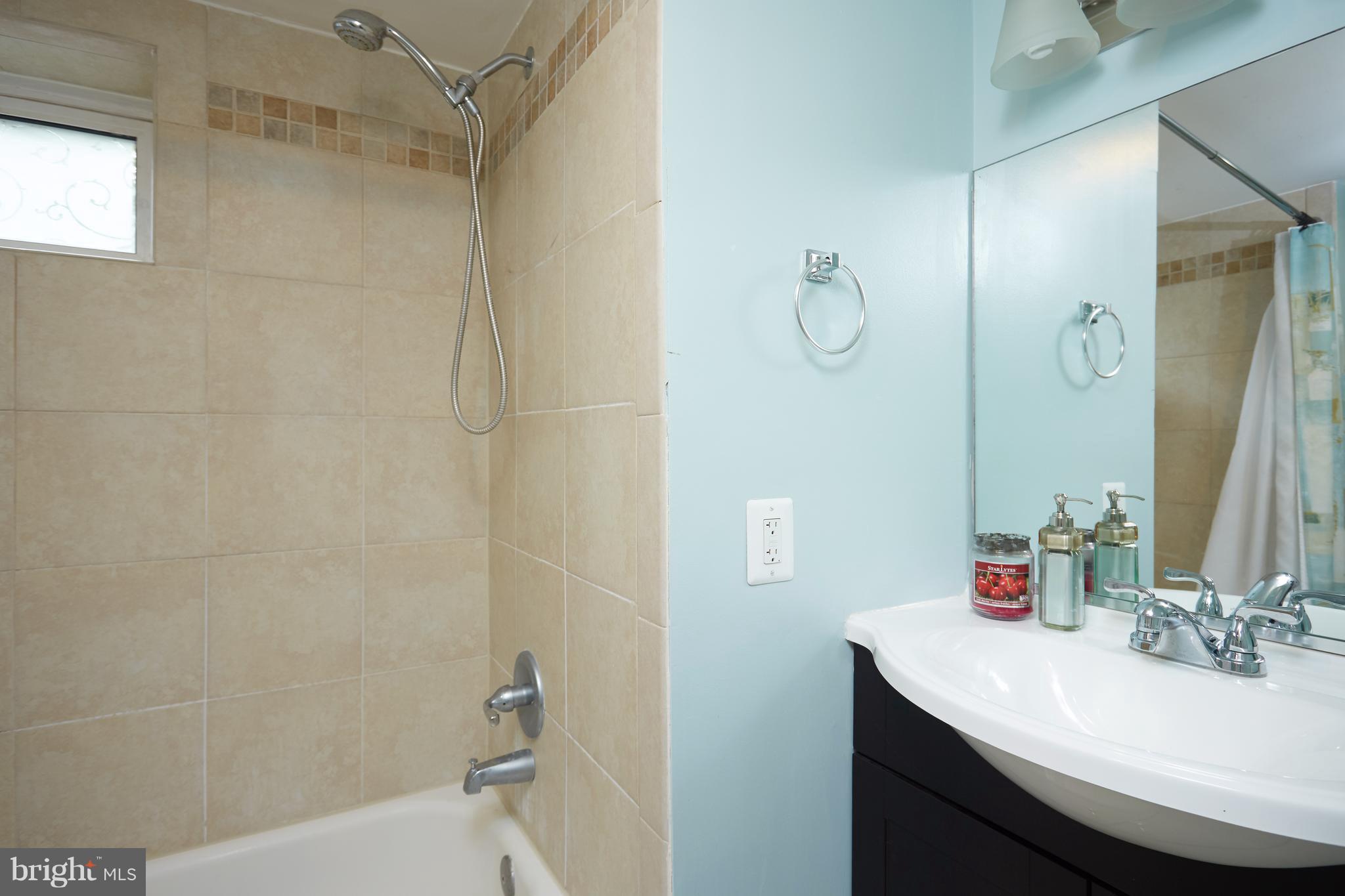 10609 Edgewood Avenue Silver Spring, MD 20901 - Photo 26 of 30 Bath