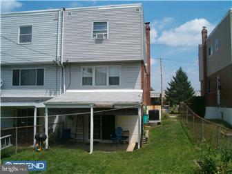 1814 Tomlinson Road Philadelphia, PA 19116 - Photo 3 of 12 Exterior Back