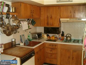 1814 Tomlinson Road Philadelphia, PA 19116 - Photo 5 of 12 Kitchen