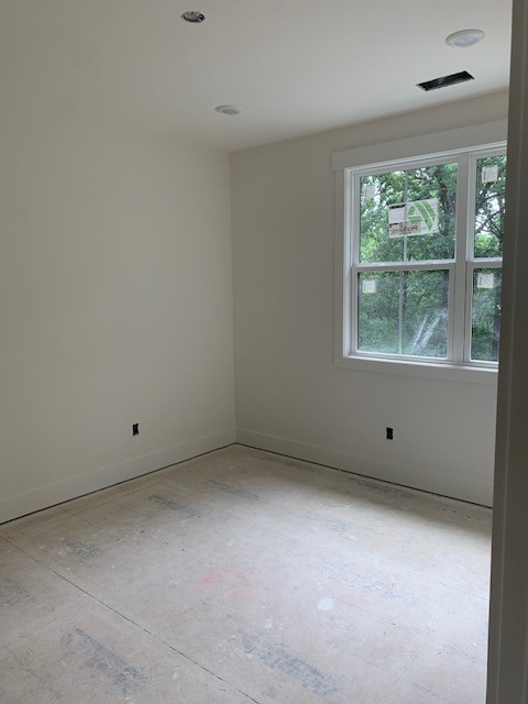 5855 Fisher Grove Road Greenbrier, TN 37073 - Photo 17 of 18 an empty room with a window