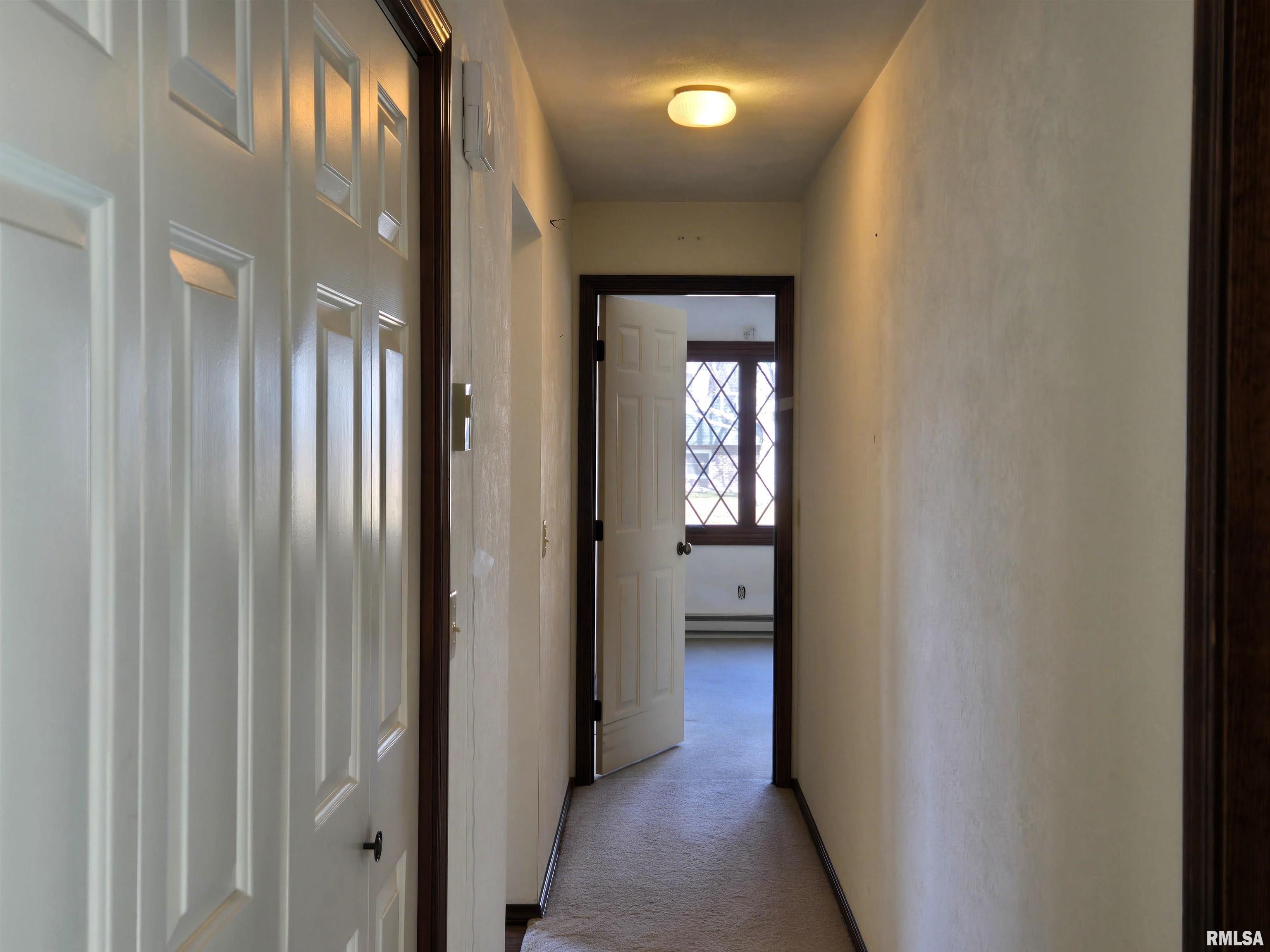 302 Pecan Street Canton, IL 61520 - Photo 13 of 42 Gallery Image 13