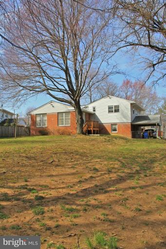 7109 Sea Cliff Road McLean, VA 22101 - Photo 22 of 27 Exterior (Rear)