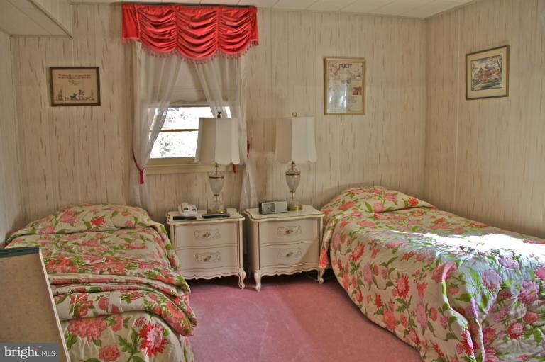 7109 Sea Cliff Road McLean, VA 22101 - Photo 5 of 27 Bedroom