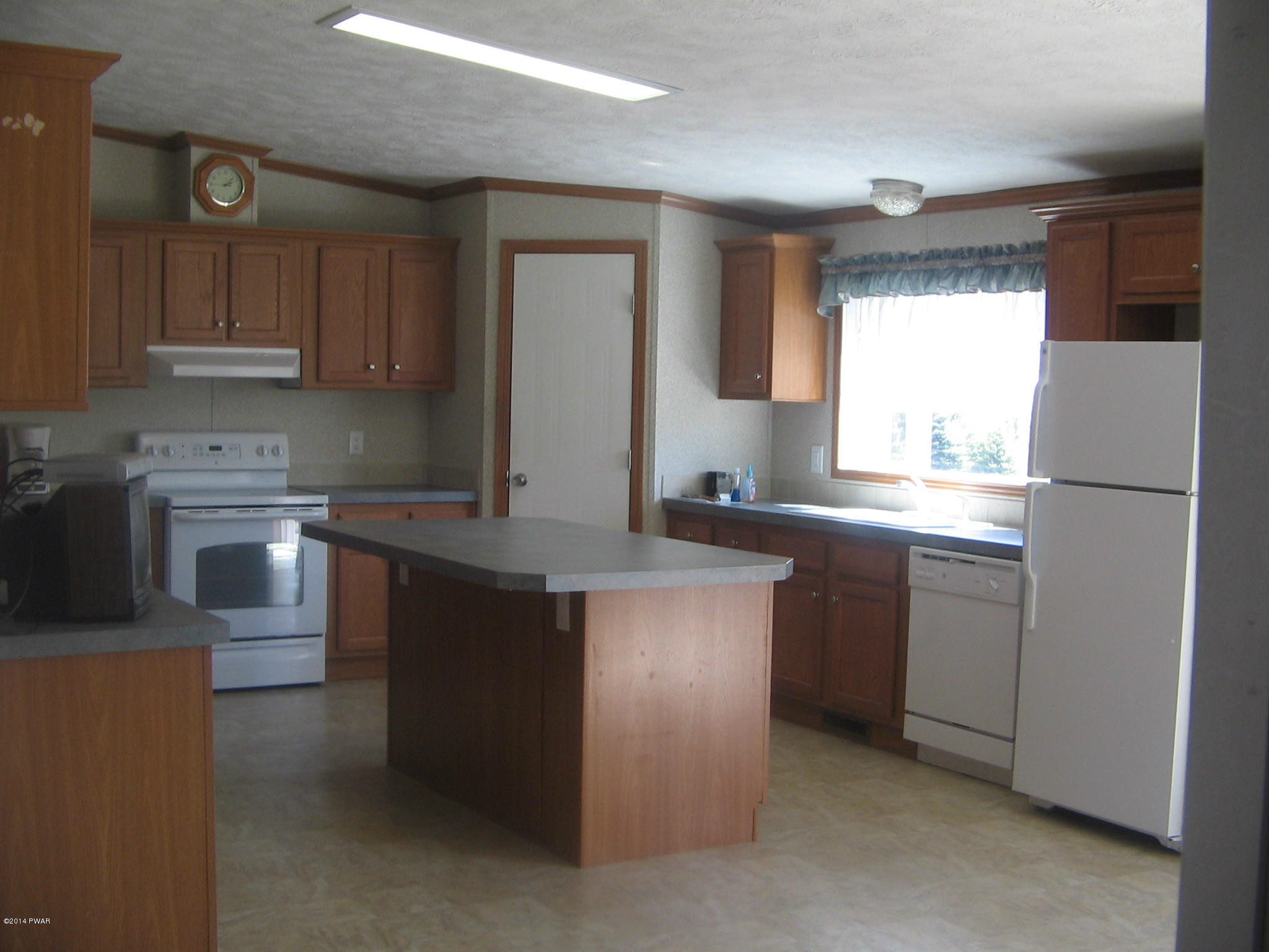 76 Hathaway Road Equinunk, PA 18417 - Photo 3 of 21