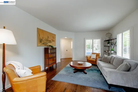$995,000 | 905 Del Mar Avenue, Alameda, CA 94501