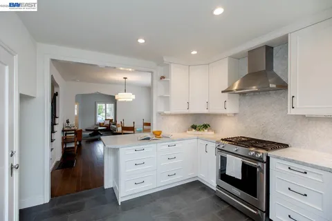 $995,000 | 905 Del Mar Avenue, Alameda, CA 94501