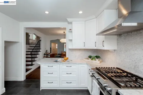 $995,000 | 905 Del Mar Avenue, Alameda, CA 94501