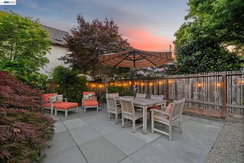 $995,000 | 905 Del Mar Avenue, Alameda, CA 94501