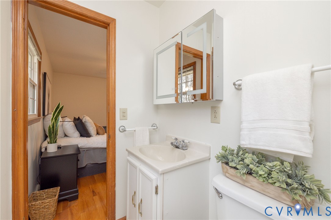 42 Maple Lane Blackstone, VA 23824 - Photo 18 of 35 a bathroom with a sink and a mirror