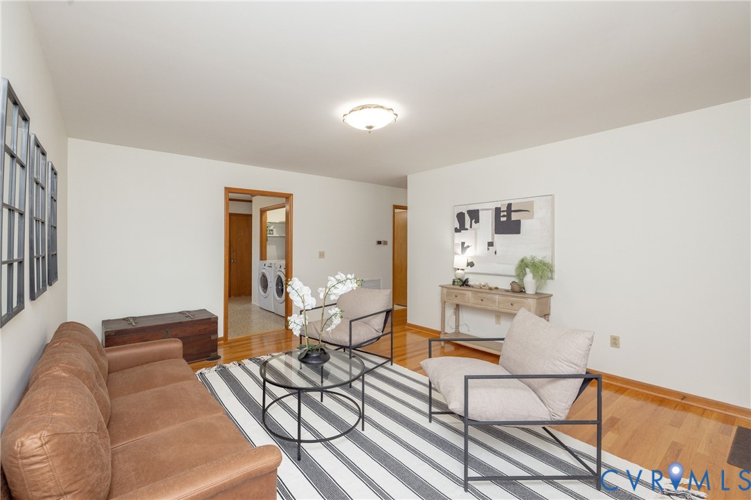 42 Maple Lane Blackstone, VA 23824 - Photo 6 of 35 a living room with furniture and wooden floor