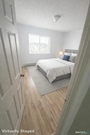 $1,350 | 35 Woodward Avenue, Waterbury, CT 06705