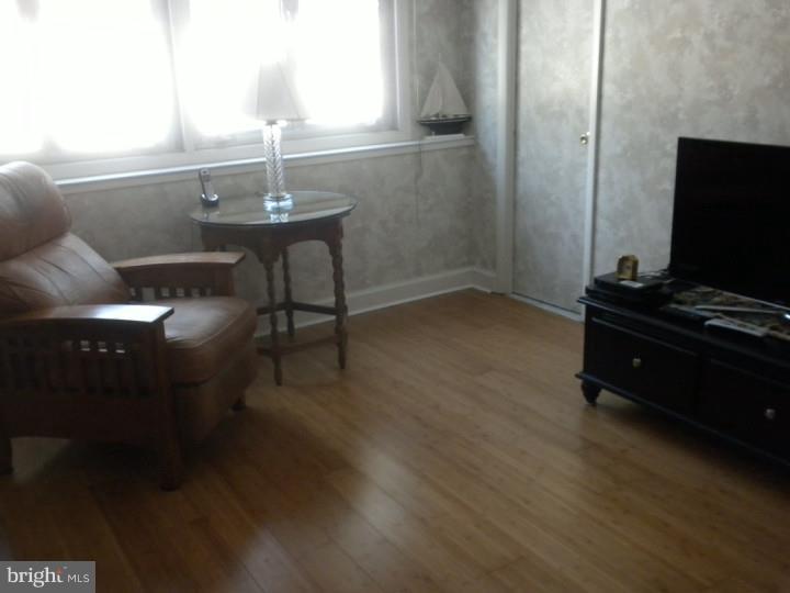 705 Chapel Road Glenside, PA 19038 - Photo 12 of 25 Family Room