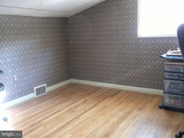 705 Chapel Road Glenside, PA 19038 - Photo 22 of 25 Bedroom 4