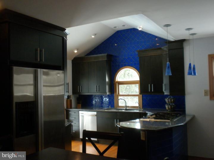 705 Chapel Road Glenside, PA 19038 - Photo 7 of 25 Kitchen