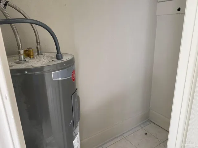 $325,000 | 7059 Milton Drive, Milton, FL 32583