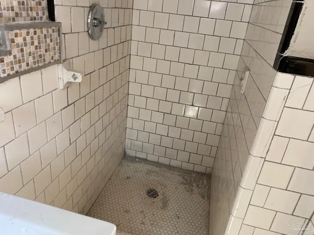 $325,000 | 7059 Milton Drive, Milton, FL 32583