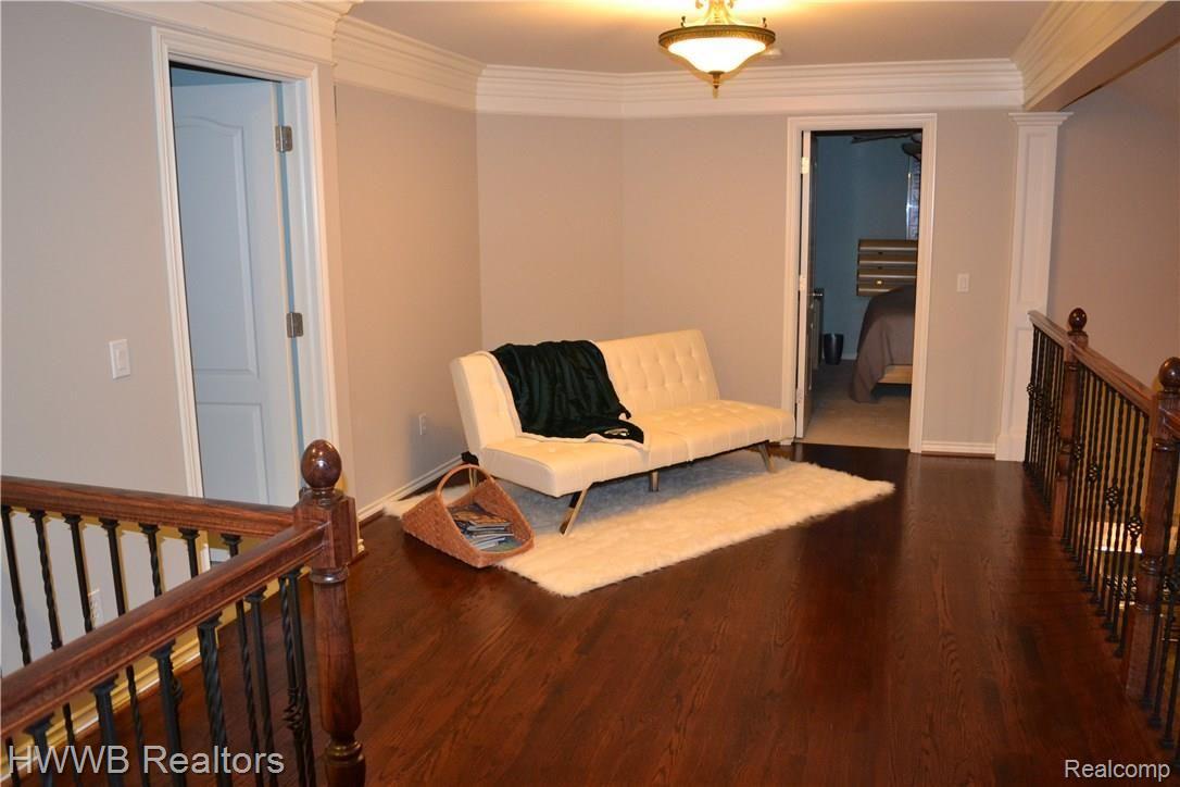 5590 Leeds Court Rochester, MI 48306 - Photo 64 of 73 Second Floor Landing