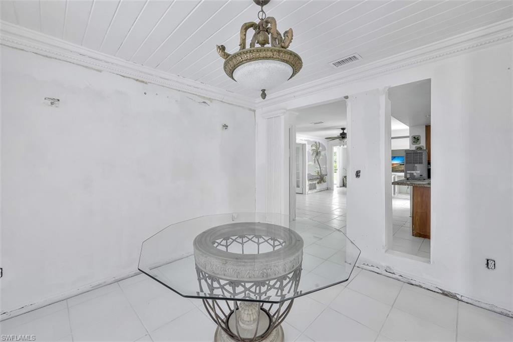 3000 Crayton Road Naples, FL 34103 - Photo 9 of 19 Gallery Image 9