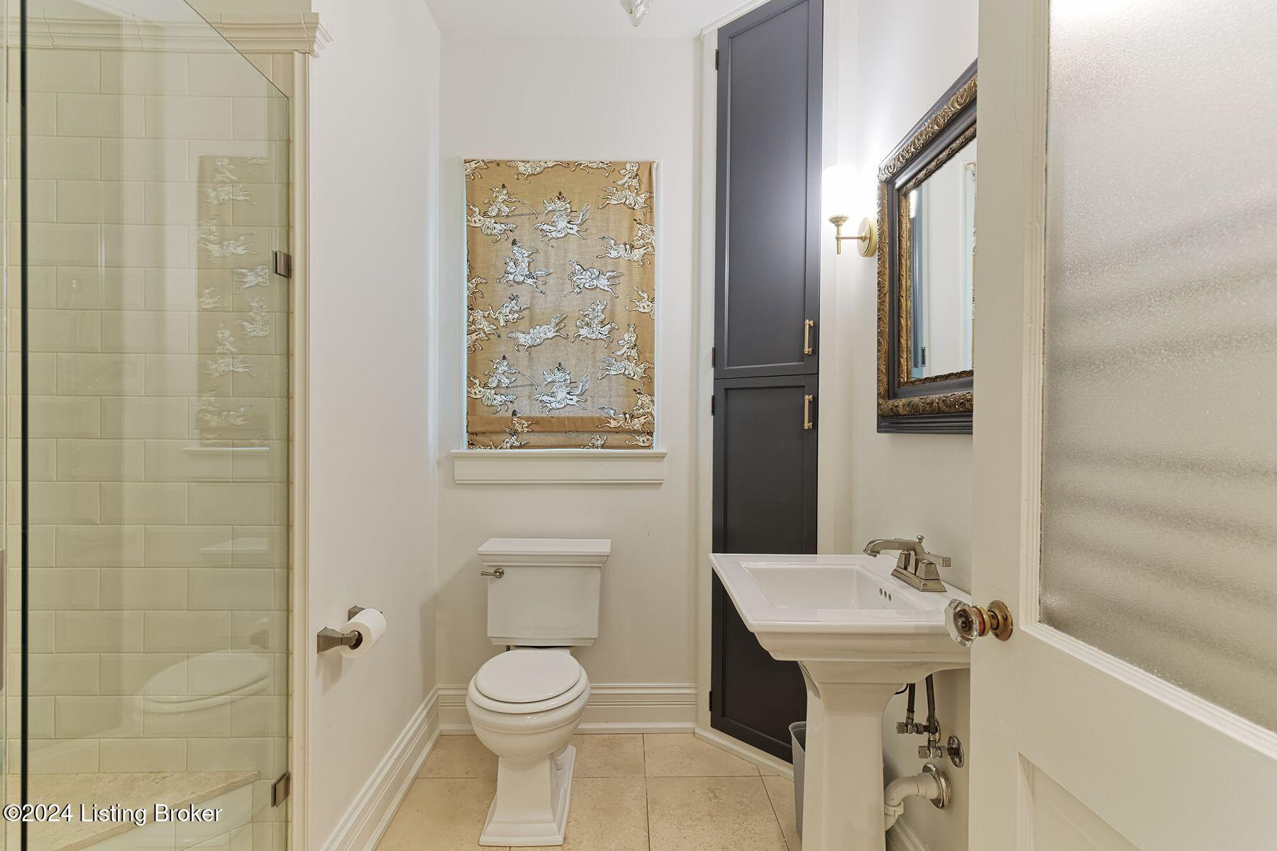 2117 Edgehill Road Louisville, KY 40205 - Photo 22 of 50 photo_online_022