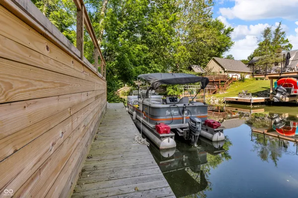 $695,900 | 656 Jefferson Valley, Coatesville, IN 46121