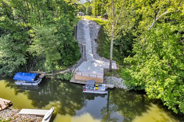 $695,900 | 656 Jefferson Valley, Coatesville, IN 46121