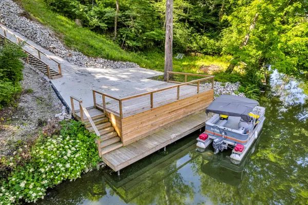 $695,900 | 656 Jefferson Valley, Coatesville, IN 46121