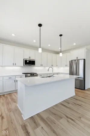 $695,900 | 656 Jefferson Valley, Coatesville, IN 46121