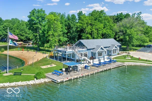 $695,900 | 656 Jefferson Valley, Coatesville, IN 46121