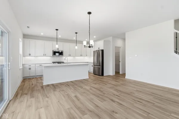 $695,900 | 656 Jefferson Valley, Coatesville, IN 46121