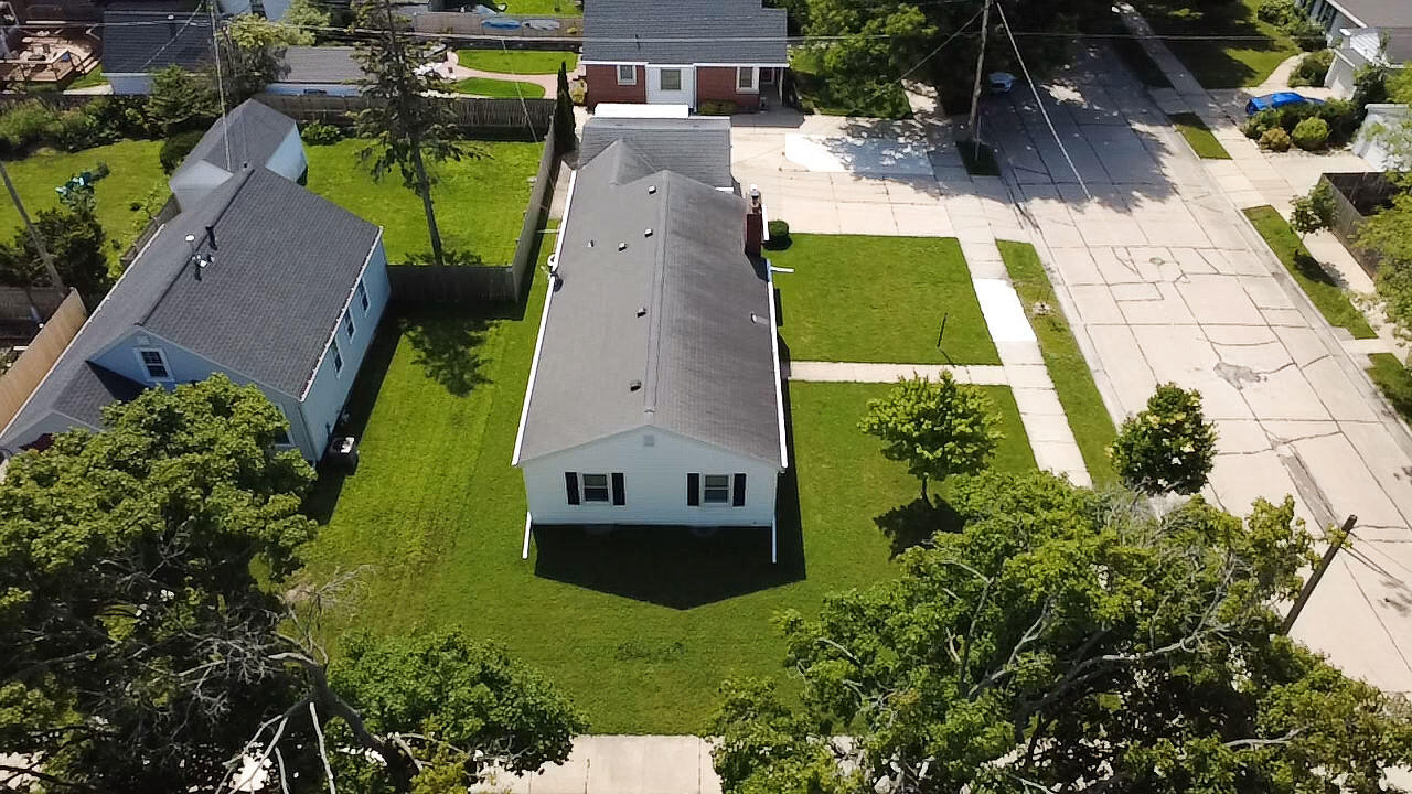 601 Isabelle Avenue Racine, WI 53402 - Photo 11 of 30 2026-06-30-15-34-06-448